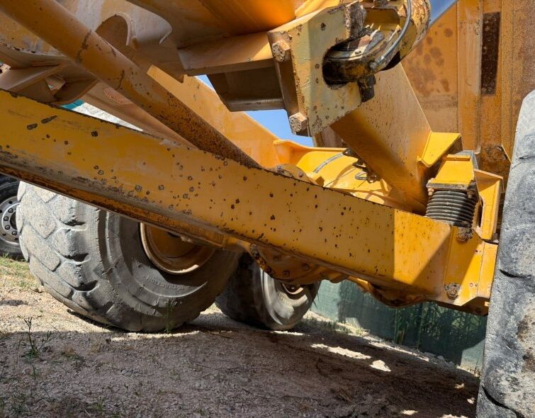 VOLVO A35
